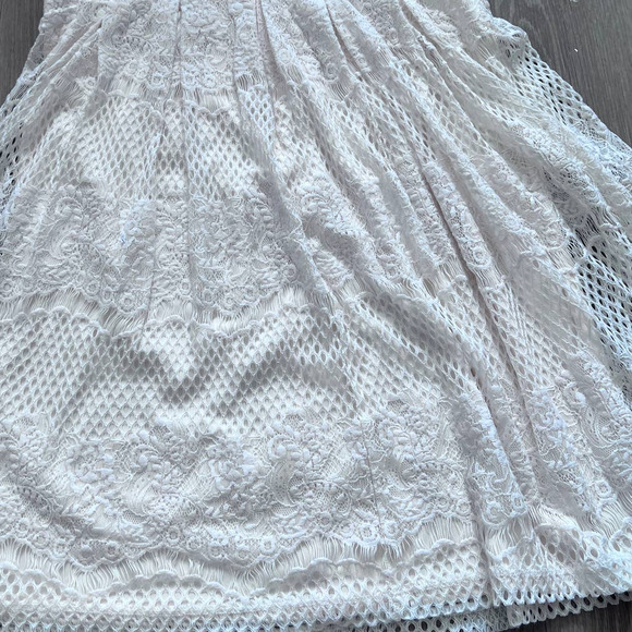 Liz Claiborne Size 14 Cream Fit & Flare Lace Dress - Picture 8 of 10